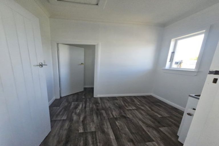 Photo of property in 11a Ruapehu Street, Castlecliff, Whanganui, 4501