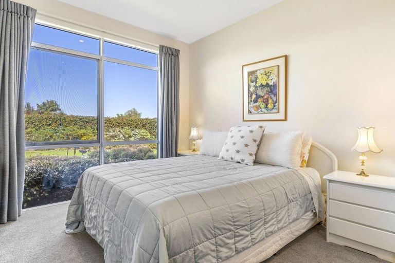 Photo of property in 30 Karapoto Lane, Rainbow Point, Taupo, 3330