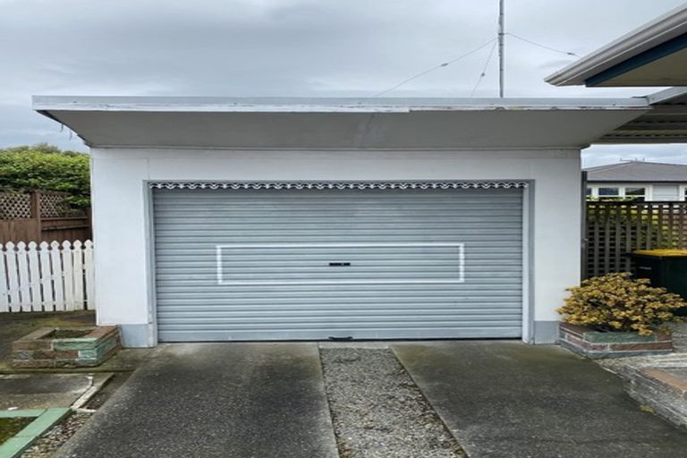 Photo of property in 591 Queen Street East, Levin, 5510