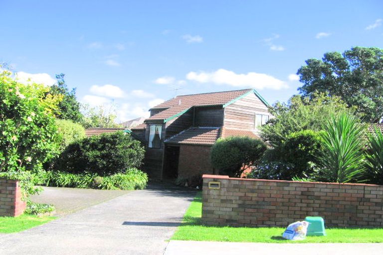 Photo of property in 1/1 Basilton Close, Bucklands Beach, Auckland, 2012