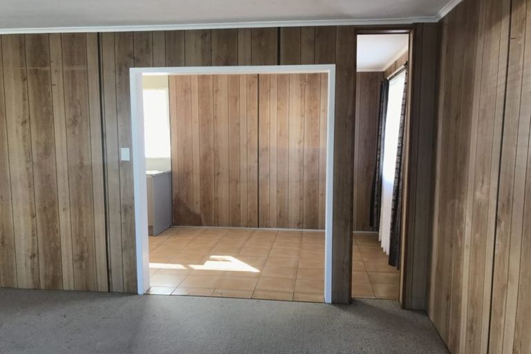 Photo of property in 2 Cranberry Place, Bucklands Beach, Auckland, 2012