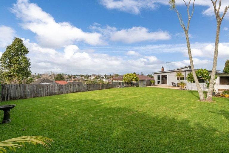 Photo of property in 2 Keys Street, Belmont, Auckland, 0622