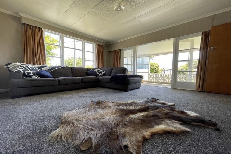 Photo of property in 49 Park Street, Winton, 9720