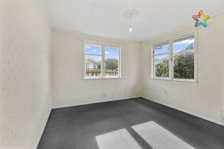 Photo of property in 2/352 Oxford Terrace, Avalon, Lower Hutt, 5011