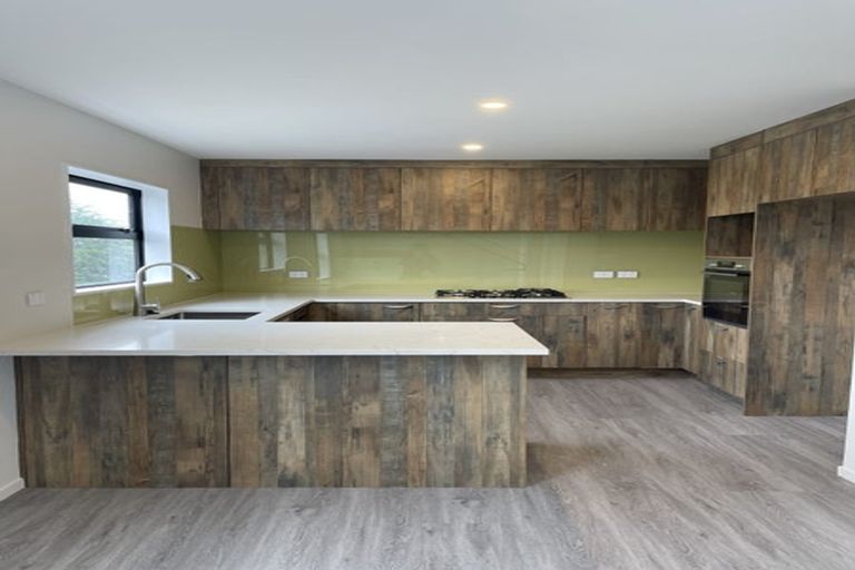 Photo of property in 26a Reeves Road, Pakuranga, Auckland, 2010