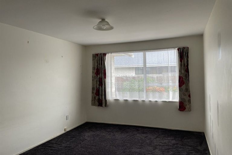 Photo of property in 70a Glenmore Avenue, Casebrook, Christchurch, 8051