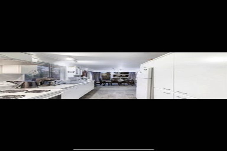 Photo of property in 102 Gills Road, Bucklands Beach, Auckland, 2014