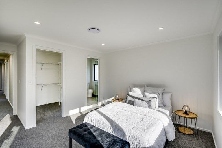 Photo of property in 17 Dinneen Close, Frimley, Hastings, 4120