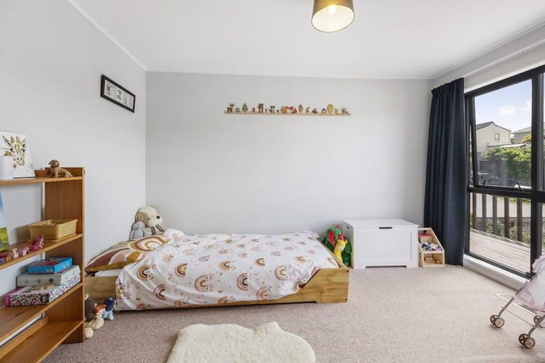 Photo of property in 2/10 Woodland Road, Johnsonville, Wellington, 6037