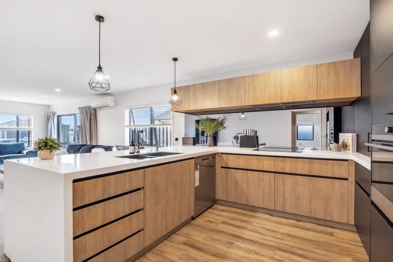 Photo of property in 16 Ed Hillary Drive, Rolleston, 7615