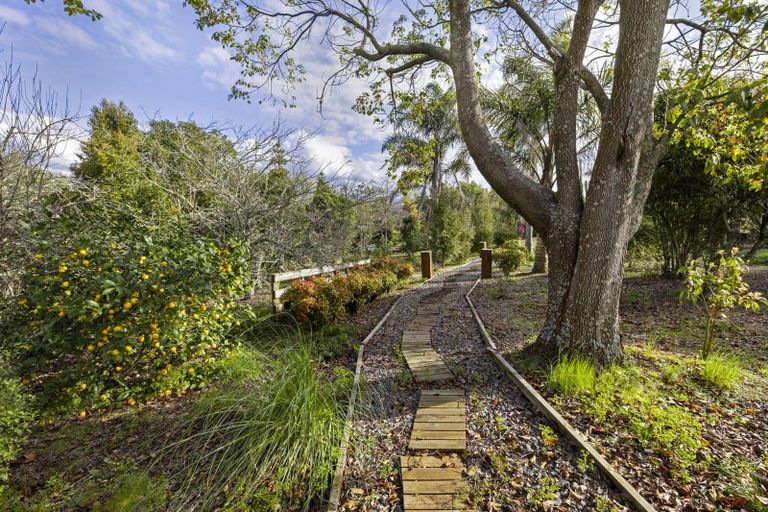 Photo of property in 802 Tuhikaramea Road, Ngahinapouri, Hamilton, 3290