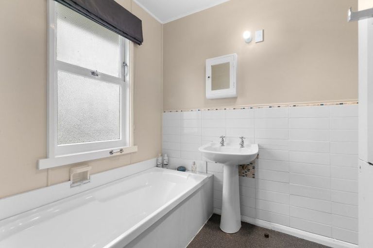 Photo of property in 86 Rua Avenue, Waitarere Beach, Levin, 5510