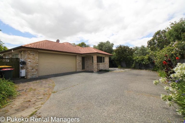 Photo of property in 6 Blackwood Drive, Wattle Downs, Auckland, 2103