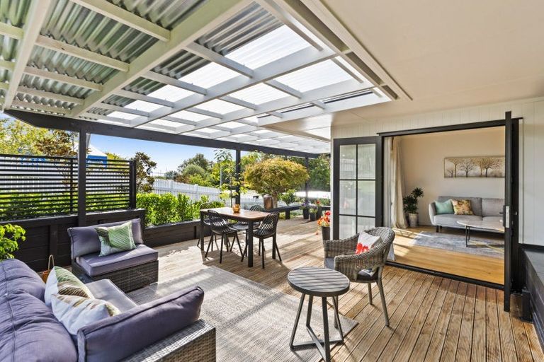 Photo of property in 55 Breadalbane Avenue, Havelock North, 4130