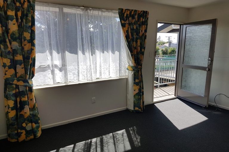 Photo of property in 2/72 Fairfield Avenue, Addington, Christchurch, 8024