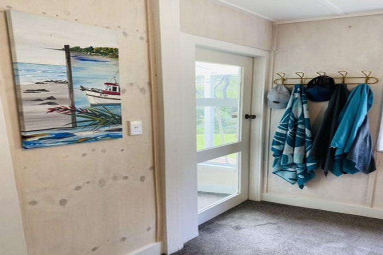 Photo of property in 18 Violet Street, Riverton/aparima, Riverton, 9822
