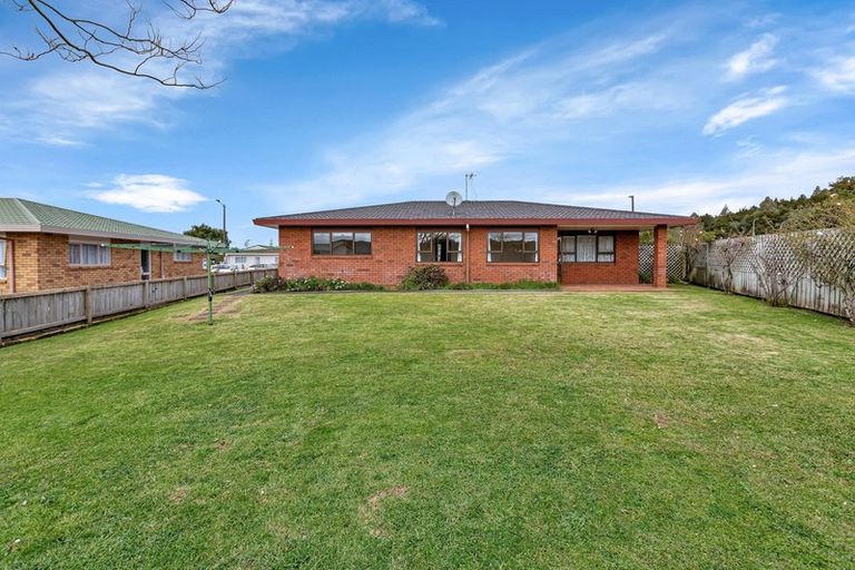 Photo of property in 1 Elm Place, Tikipunga, Whangarei, 0112