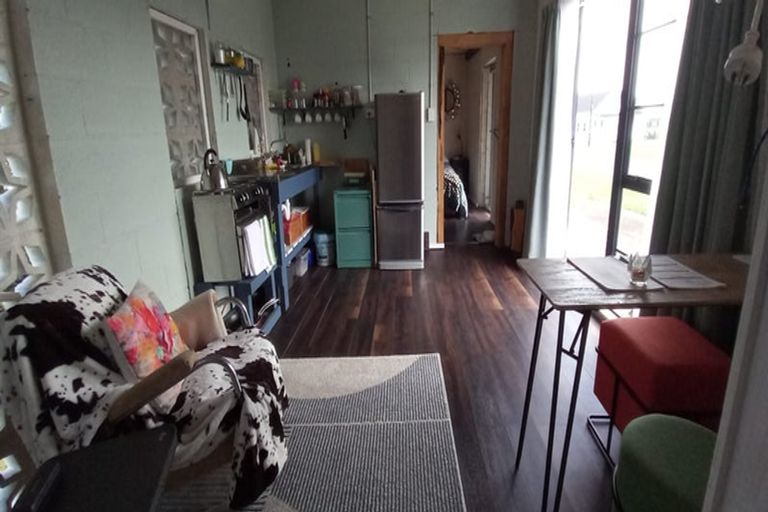 Photo of property in 59 Domett Street, Opunake, 4616