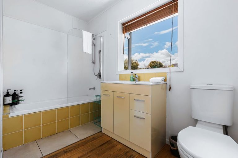 Photo of property in 5 Arrowsmith Avenue, Waipahihi, Taupo, 3330