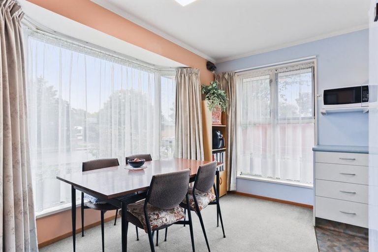 Photo of property in 4a-b Goodwood Close, Rangiora, 7400