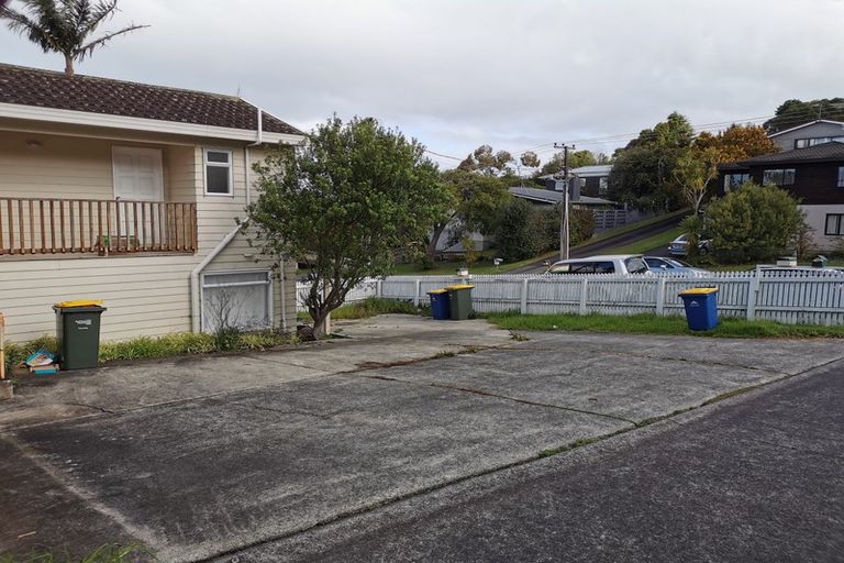 Photo of property in 1/31 Becroft Drive, Forrest Hill, Auckland, 0620