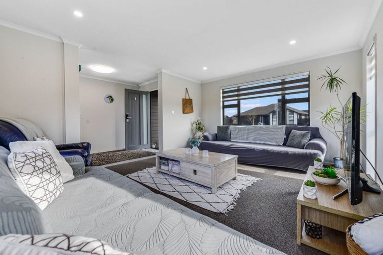 Photo of property in 8 Kaaka Street, Cambridge, 3434
