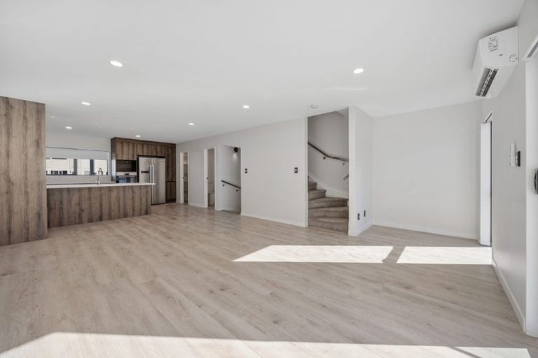 Photo of property in 20 Meritage Lane, Te Atatu South, Auckland, 0610