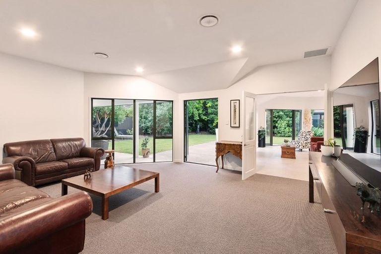 Photo of property in 20 Riverton Terrace, Halswell, Christchurch, 8025