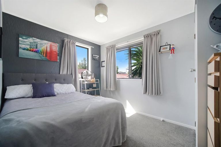 Photo of property in 3 Frostbite Place, Ranui, Auckland, 0612