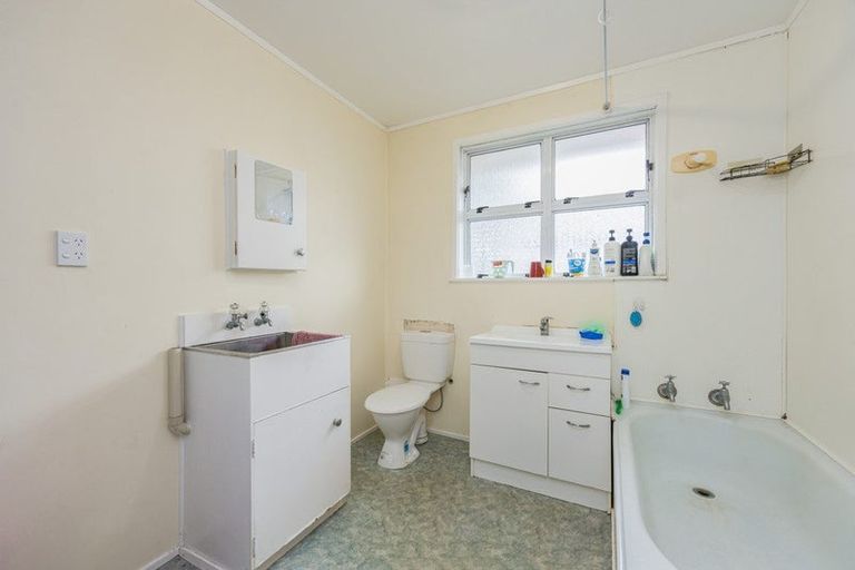 Photo of property in 3/135 Titirangi Road, New Lynn, Auckland, 0600