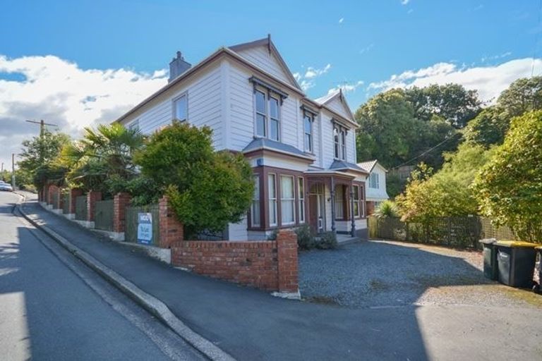 Photo of property in Hawthorn House, 16 Hawthorn Avenue, Mornington, Dunedin, 9011