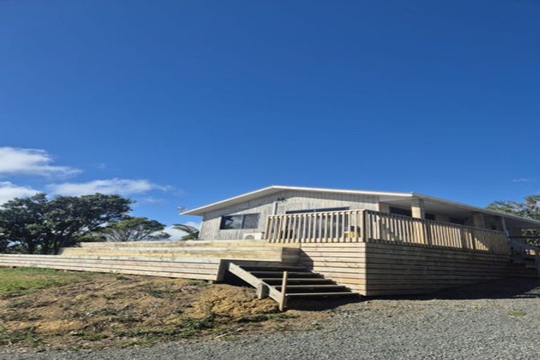 Photo of property in 68 Kiwi Bush Lane, Ngunguru, Whangarei, 0173