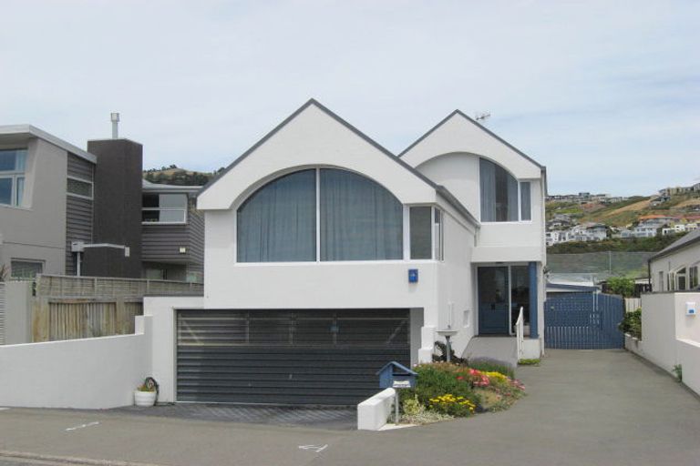 Photo of property in 27 Beachville Road, Redcliffs, Christchurch, 8081