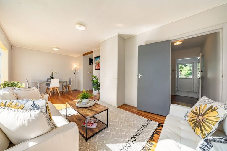 Photo of property in 77 Eastern Hutt Road, Taita, Lower Hutt, 5019