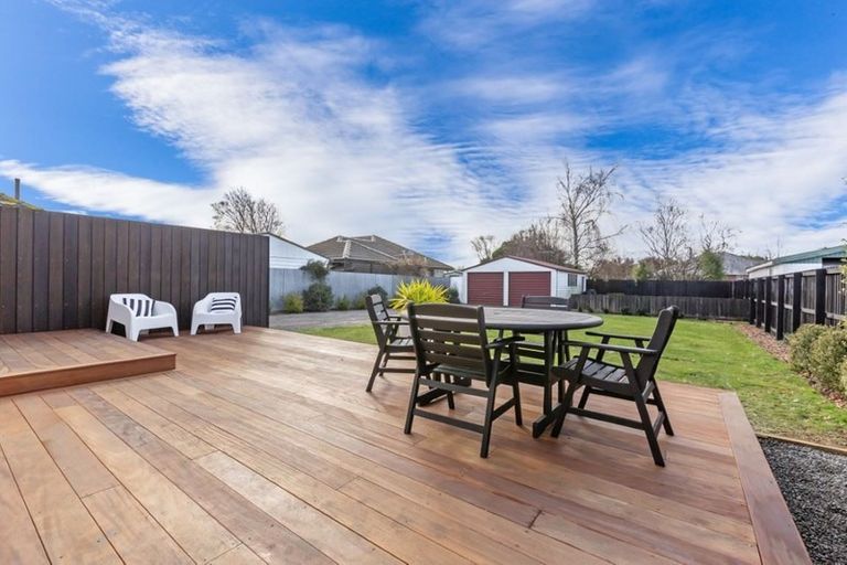 Photo of property in 74 Philpotts Road, Mairehau, Christchurch, 8052
