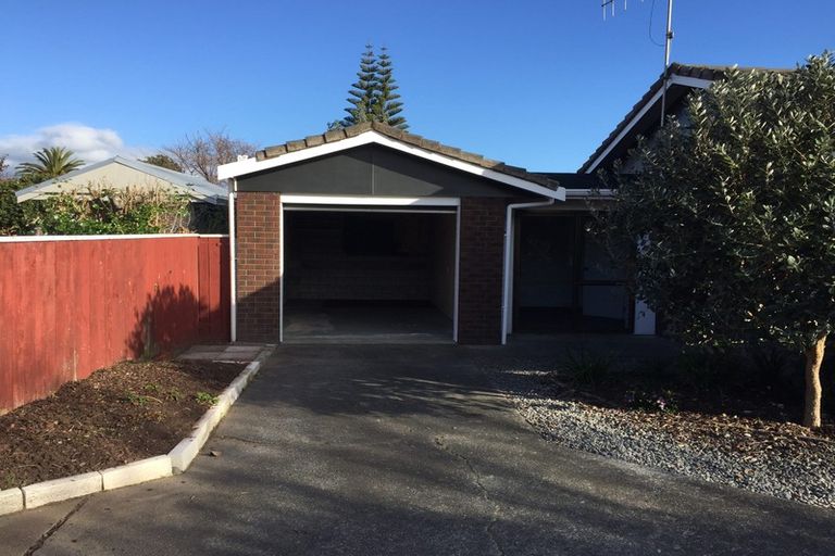 Photo of property in 108a Hillcrest Road, Raumati Beach, Paraparaumu, 5032
