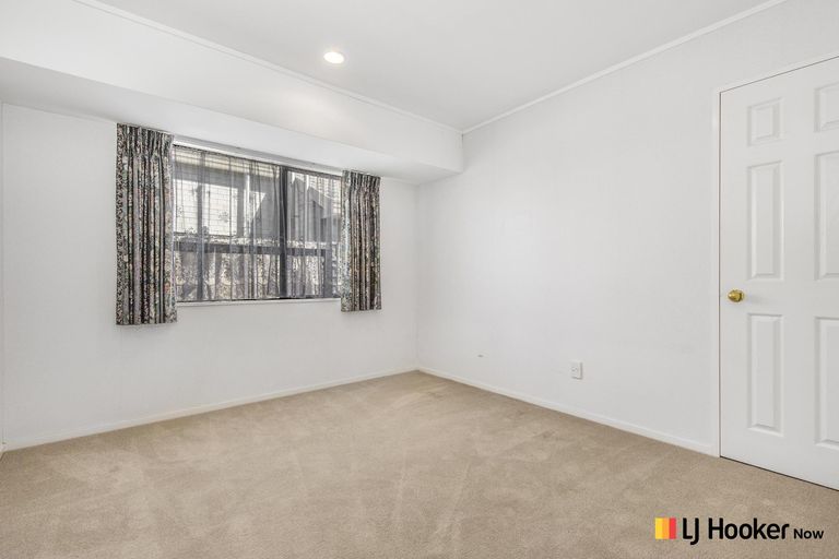 Photo of property in 5/31 Nicholas Road, Somerville, Auckland, 2014