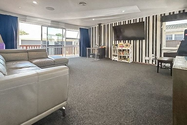 Photo of property in 26 Fairview Avenue, Feilding, 4702