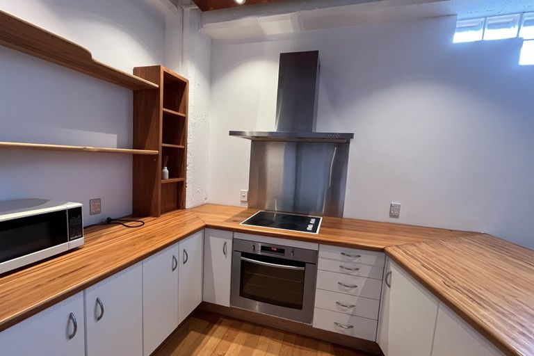 Photo of property in 6 City Apartments, 11h Ghuznee Street, Te Aro, Wellington, 6011