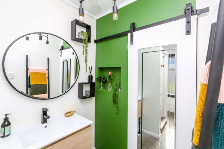 Photo of property in 11/75 Carrington Street, Lower Vogeltown, New Plymouth, 4310