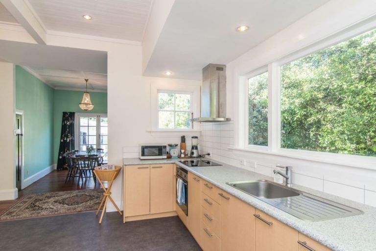 Photo of property in 43 Dale Road, Raumati South, Paraparaumu, 5032