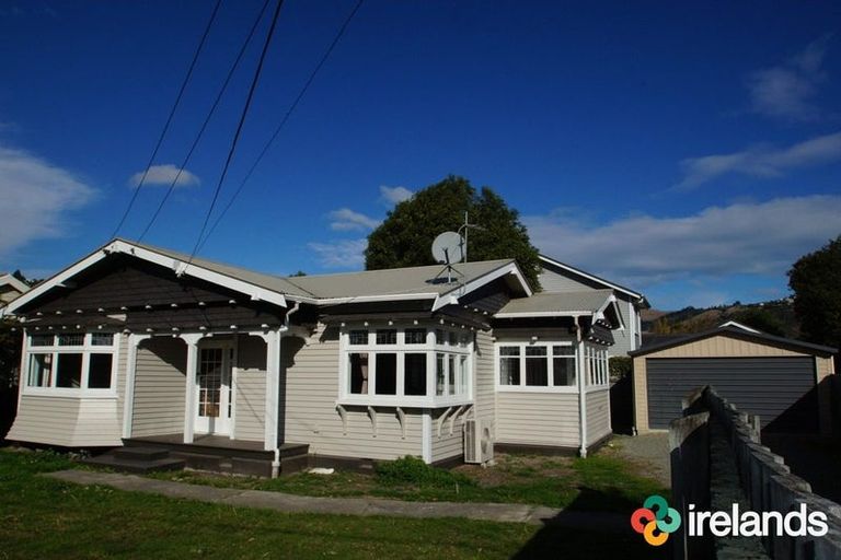 Photo of property in 60 Martin Avenue, Beckenham, Christchurch, 8023