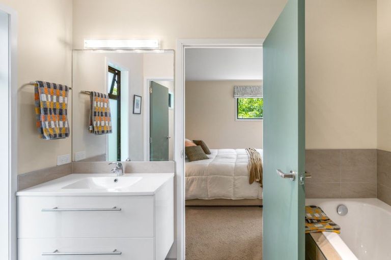 Photo of property in 7 Willow Grove, Tairua, 3508