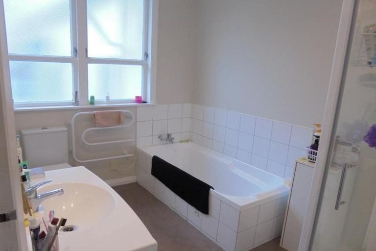 Photo of property in 23 Allington Road, Karori, Wellington, 6012