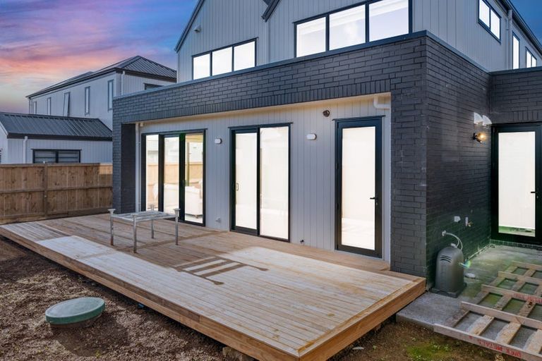 Photo of property in 52 Michael Bosher Way, Flat Bush, Auckland, 2019