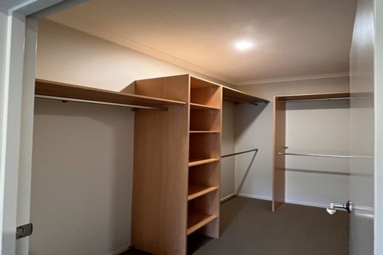 Photo of property in 8 Terrasini Drive, Flat Bush, Auckland, 2019