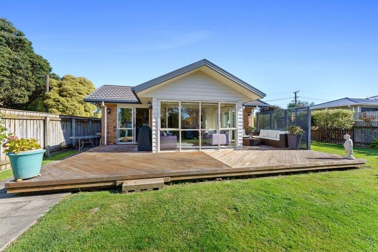 Photo of property in 24 Waerenga Road, Otaki, 5512