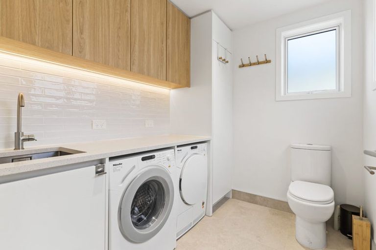 Photo of property in 2/46 Aramoana Avenue, Devonport, Auckland, 0624