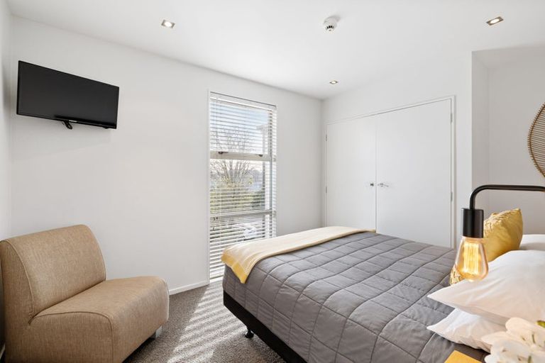 Photo of property in Merivale Manor Townhouse, 123c Papanui Road, Merivale, Christchurch, 8014