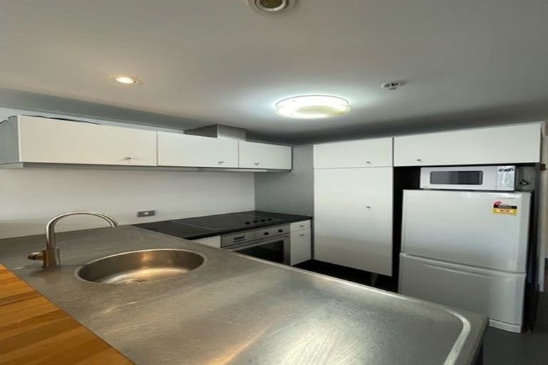 Photo of property in St Pauls Apartments, 31/43 Mulgrave Street, Thorndon, Wellington, 6011